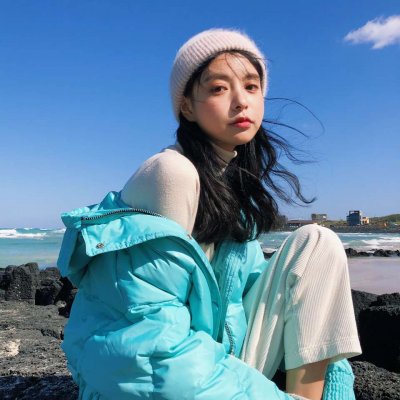 忧伤的女生头像(精选28张)