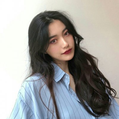 忧伤的女生头像(精选28张)