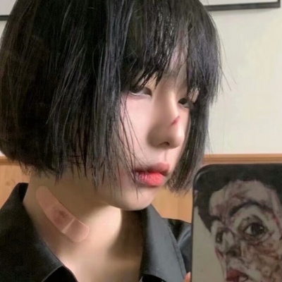 最新优质御姐女头像(28张)