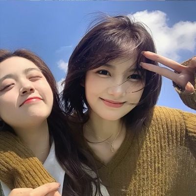 好看的姐妹头像二人闺蜜一人一张图片(26张)