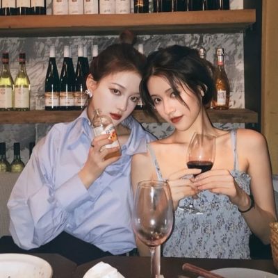 好看的姐妹头像二人闺蜜一人一张图片(26张)