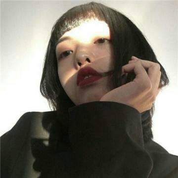 痛到心碎的头像(精选30张)