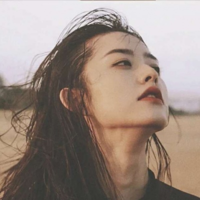 美女伤感照片头像(24张)