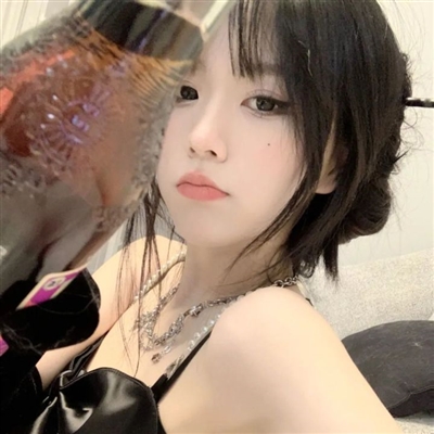 超级酷的女生头像可盐可甜(24张)