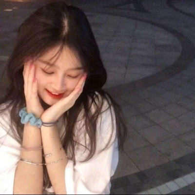 超级酷的女生头像可盐可甜(24张)