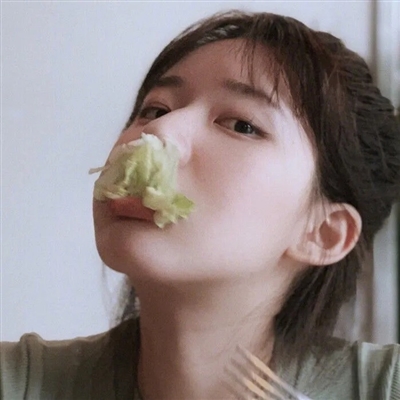 好看小清新少女头像(精选24张)