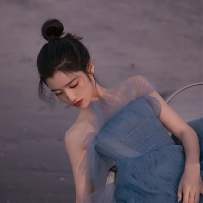 好看小清新少女头像(精选24张)