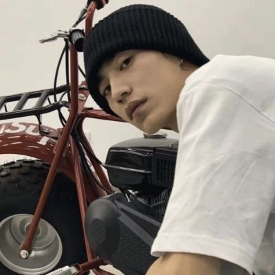 特别稀少超好看的头像男(精选34张)