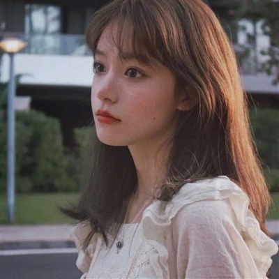 特别稀少超好看的头像女(精选22张)