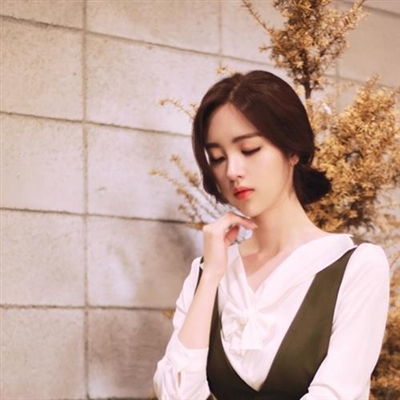 安静淡然的意境头像女(26张)