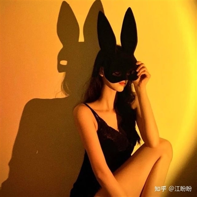 安静淡然的意境头像女(26张)