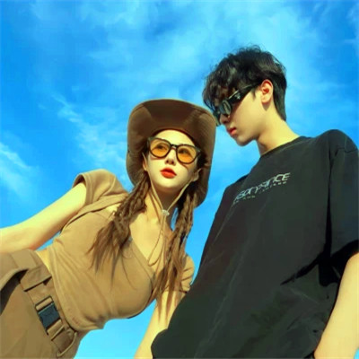 非常甜又恩爱的情头(22张)