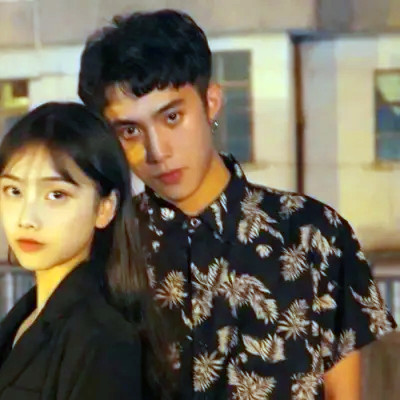 冷淡系情侣头像(精选18张)