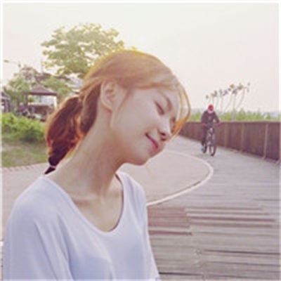 高清清纯女生图片清新头像(精选24张)