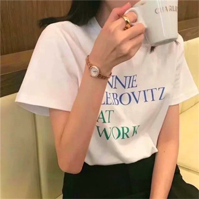 高清清纯女生图片清新头像(精选24张)