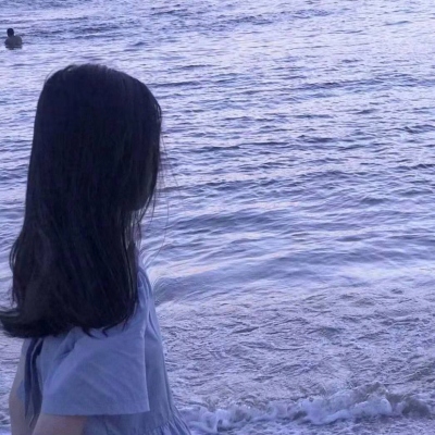 女生最新海边头像(精选18张)