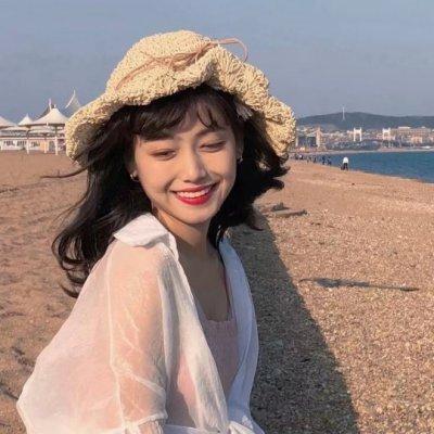 女生最新海边头像(精选18张)