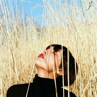 高清欧美头像女生高冷图片(24张)