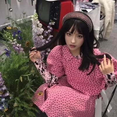 笑起来超好看的女生头像(23张)