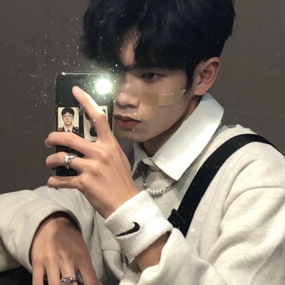 2023男生头像冷酷帅气真人图片(共22张)