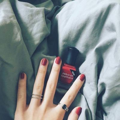 爱做美甲的女生可爱头像(精选20张)