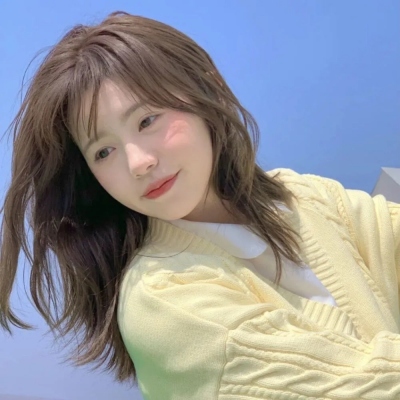 成熟美女图片清新头像(精选22张)