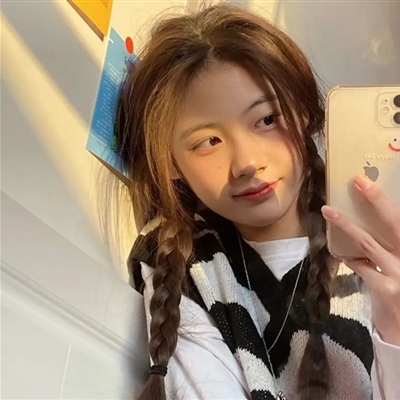 微信好看女生头像图片精选(共16张)