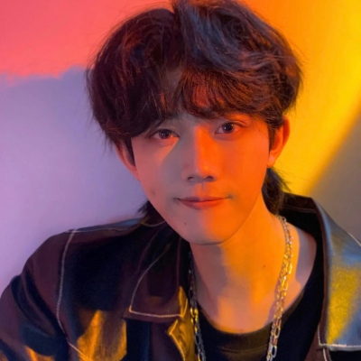 2023年最好看的头像男生帅气图片(18张)