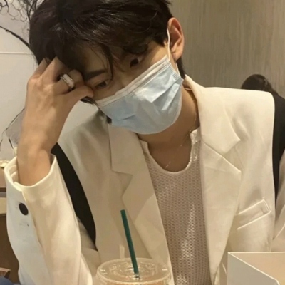 2023年最好看的头像男生帅气图片(18张)