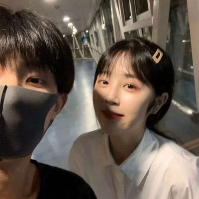 时尚潮流2023超拽炫酷情侣头像(共18张)