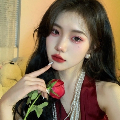 抖音最火小姐姐图片头像(精选22张)