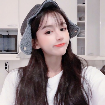 2023抖音最火小姐姐头像(18张)