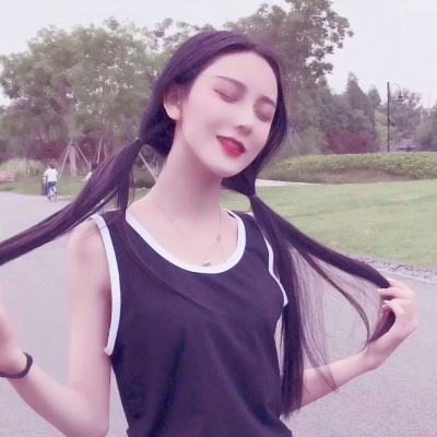 2023抖音最火小姐姐头像(18张)