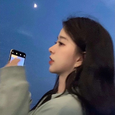 女生头像真人高清图片(18张)