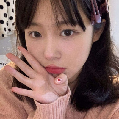 女生头像真人高清图片(18张)