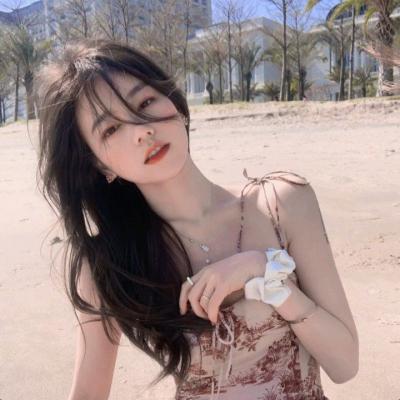 女生头像真人高清图片(18张)