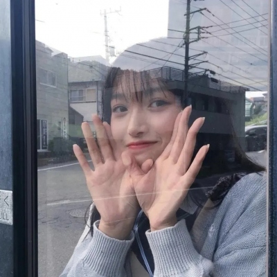 最火最潮女生头像(20张)