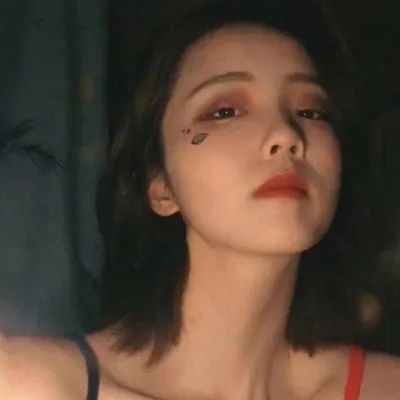 别致温柔女生头像(精选20张)