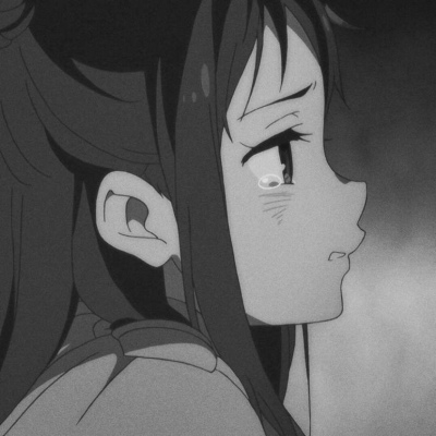 女生流泪伤感头像动漫(优选20张)