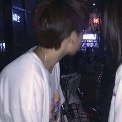 抖音最火的情侣头像一人一半(优选20张)