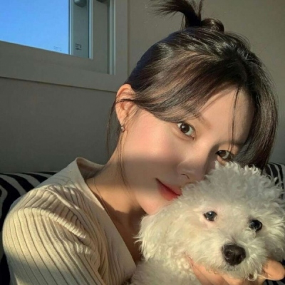 高冷成熟御姐头像真人不看镜头(精选20张)