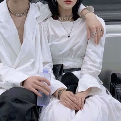 高冷成熟御姐头像真人不看镜头(精选20张)