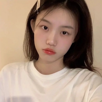 高冷成熟御姐头像真人不看镜头(精选20张)