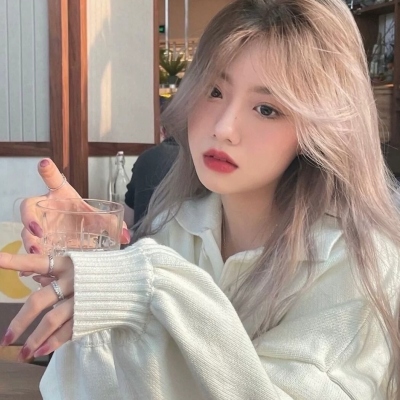 全网最稀有头像女生(18张)