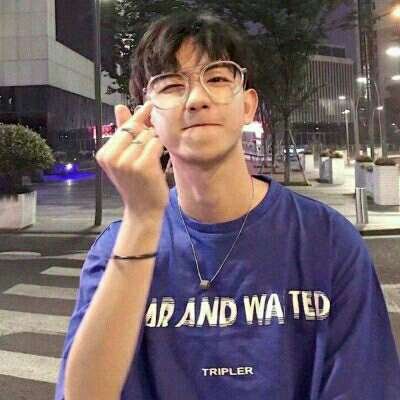 阳光清新男生头像(优选24张)