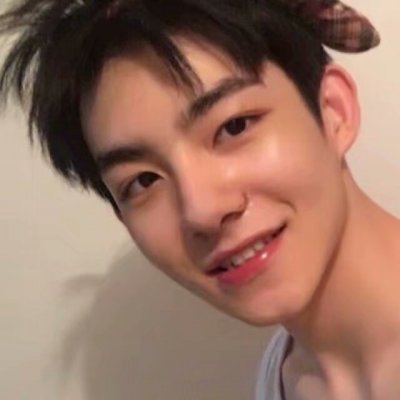 阳光清新男生头像(优选24张)