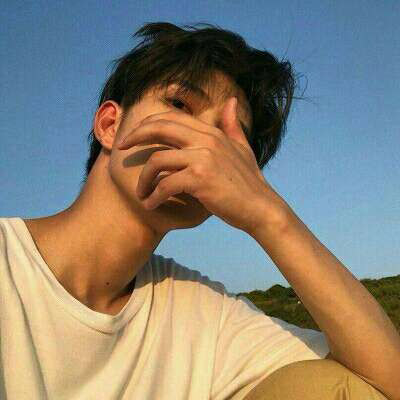简单大方阳光温暖的男生头像(精选20张)