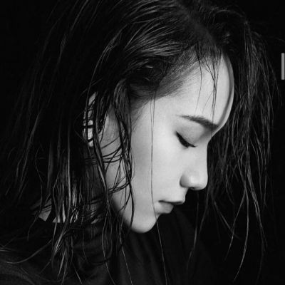 高级感拉满的头像女(共18张)