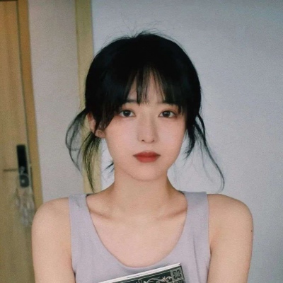 既惊艳又耐看的女生头像(精选24张)