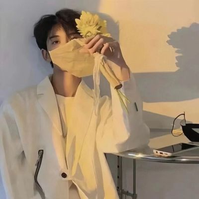 高级感不俗气的情侣头像(共18张)